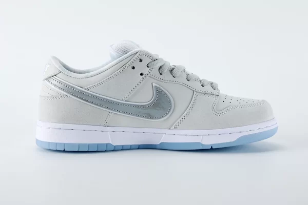 SB Dunk Low White Lobster (Friends and Family) REps