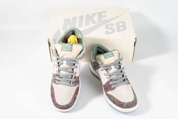 Nike SB DUNK LOW CRENSHAW SKATE CLUB 6