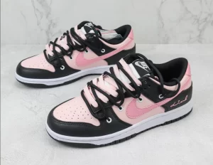 Nike SB Dunk Low Black Pink