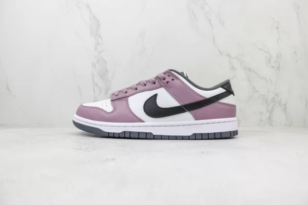 Nike SB Dunk Low Pro purple black retro