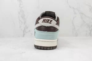 Nike SB Dunk Low Sneaker