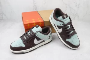 Nike SB Dunk Low Sneaker