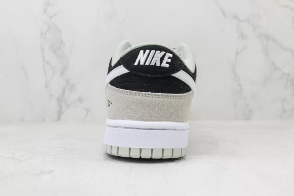 Nike SB Dunk Low Sneaker