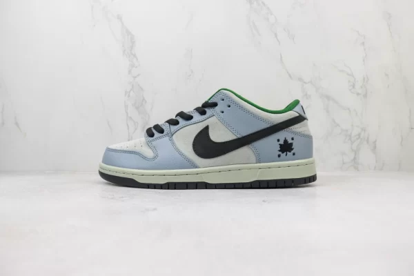 Nike Dunk Low Premium SB 'Maple Leaf'