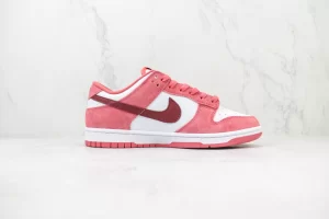 Nike SB Dunk Low