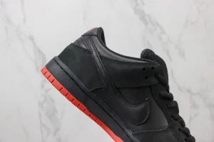 Nike SB Dunk Low Black Pigeon