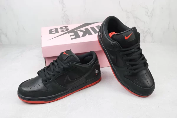 Nike SB Dunk Low Black Pigeon