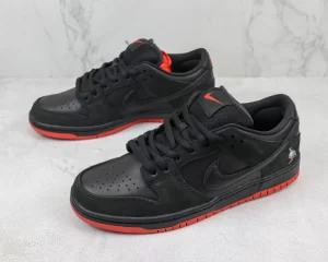 Nike SB Dunk Low Black Pigeon