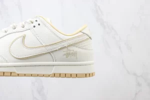 Nike SB Dunk Low Sneaker