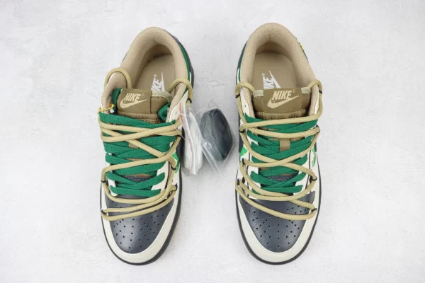 Nike Sb Dunk Chrismast Tree