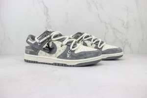 Nike SB Dunk Low x LV