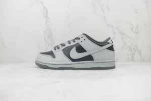 Nike SB Dunk Low Atlas