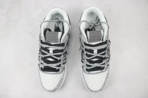 Nike SB Dunk Low Sneakers