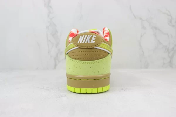 Nike SB Dunk Low x Tagzfootwear