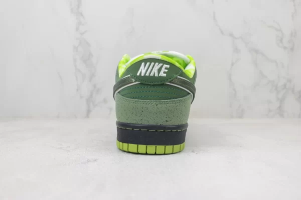 Nike SB Dunk ‘Green Lobster’