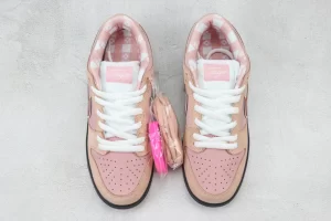 Nike SB x Concepts Pink Lobster