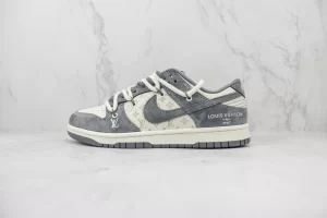 Nike SB Dunk Low x LV