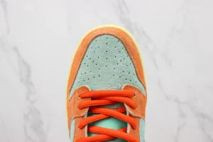 Nike Dunk SB Low Pro“Orange Aqua”