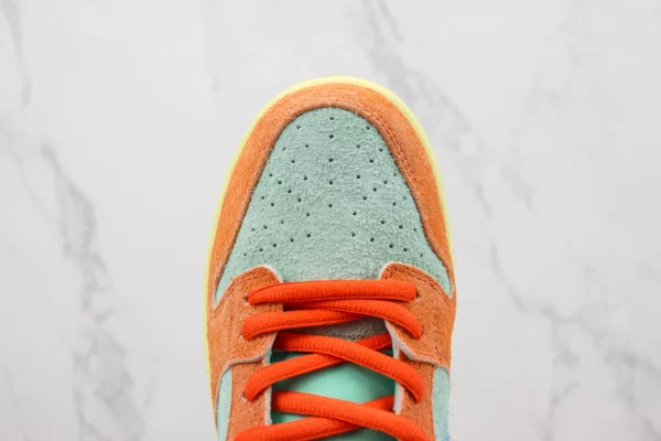 Nike Dunk SB Low Pro“Orange Aqua”